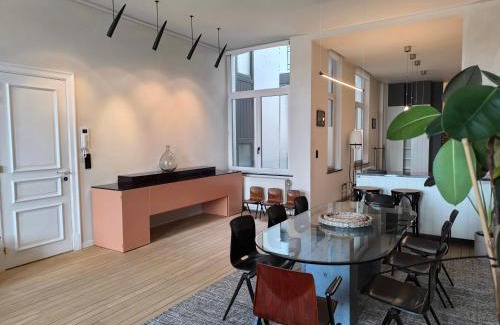 Sint-Andries Apartment | Stunning Riverview apartment