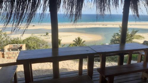Inhambane House | Stunning sea view, charming beach house in Barra, Mozambique - 4x4