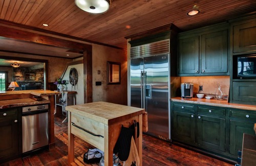Bozeman Cabin | STUNNING SETTING.Peaceful and Private.