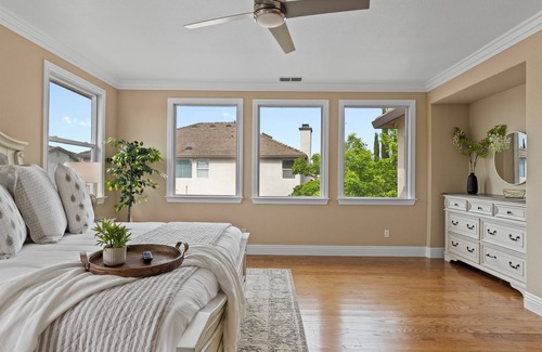Westlake House | Stunning Spacious Family Home in Natomas