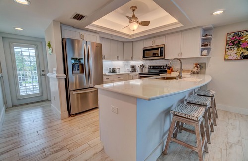 Palm Island Villa | Stunning Sunset views!Close to the pool and newly updated on Resort,C1724A+*