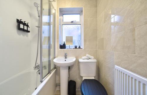 Walpole Apartment | STUNNING TWO BED PROPERTY In WEST LND