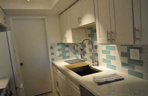 Lake Biltmore Village Condo | Stunning Upstairs Lakeview Condo in Phoenix