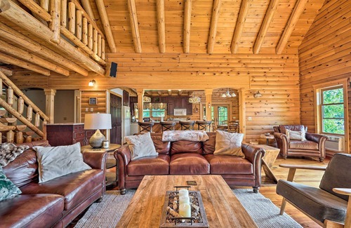 Poultney Cabin | Stunning Vermont Cabin w/Private Lake Access