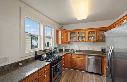 Pearl Beach House | Stunning views at St Clair Blues, Hot Tub, Kayak