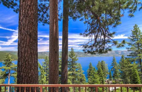Crystal Bay House | Stunning Views at Stargazer - Lakefront Studio