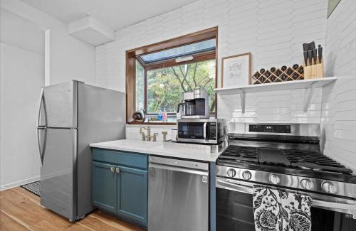 South Side House | Stunning views from stylish 3-bedroom home
