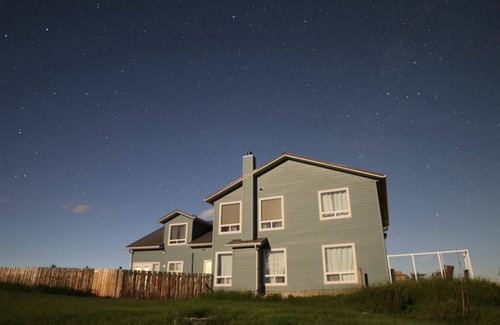 Cardston House | Stunning Views From This Beautiful Home in the Country! 30 min from Waterton.