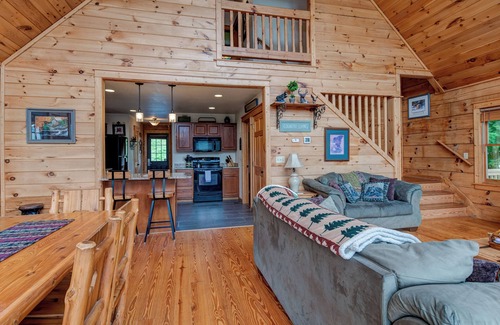 Wolf Laurel Cabin | Stunning Views Game Room~4300'~Sleeps 12~Hot Tub~Firepit Table~Hatley Pointe Ski