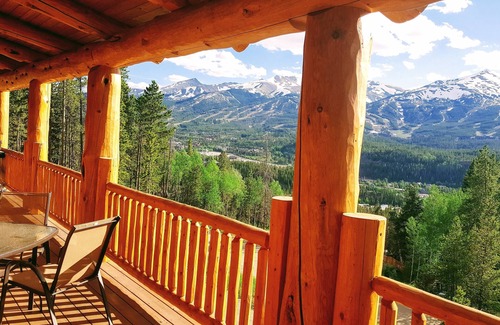 Forest Hills House | Stunning Views, Hot Tub, Sauna, Quiet, Yet Only1mile from Gondola and Main St