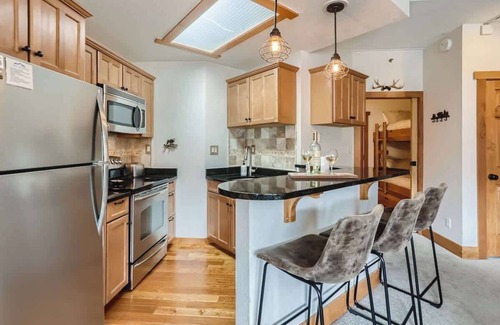 Copper Mountain Village Condo | Stunning Views, Steps to Lift, Hot Tub, Garage