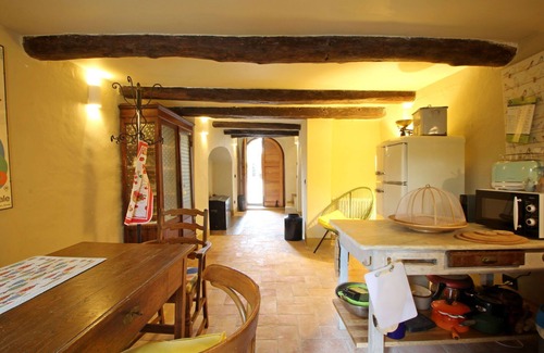 Fosdinovo Villa | Stunning villa for 3 guests with WIFI and TV, close to La Spezia