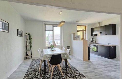 Auray House | Stunning villa for 4 guests with WIFI, TV and parking