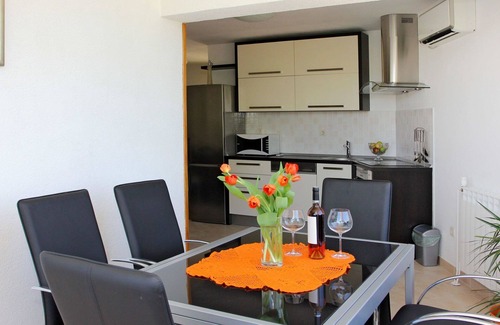 Nerezise House | Stunning villa for 8 guests with private pool, A/C, WIFI, TV, terrace and parking