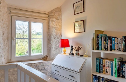 Batcombe House | Stunning villa for 5 guests with WIFI, pets allowed and parking