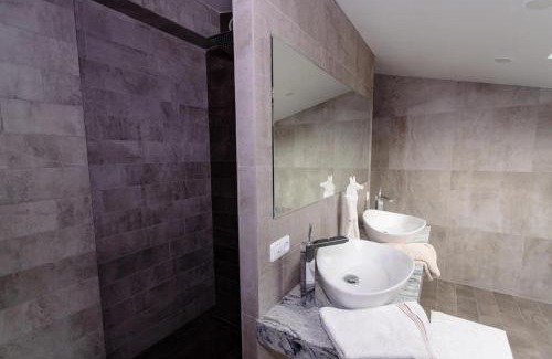 Yerevan Villa | Stunning Villa Private Pool near Yerevan centre