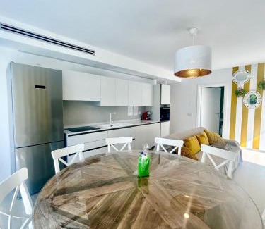Isola Albarella Villa | Stunning villa with pool and lagoon view