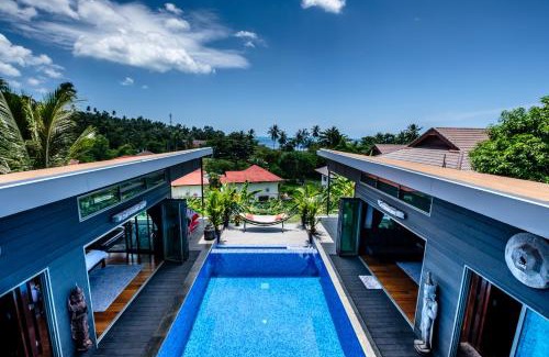 Maret Villa | Stunning villa with ocean views and free car