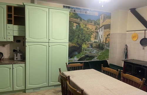 Castelnuovo Villa | Stunning villa with sauna, WIFI, hot tub, A/C, TV, patio, pets allowed, panoramic view and park.