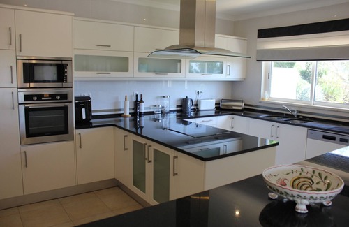 Vila do Bispo Villa | Stunning Villa with Sea Views, Pool, Jacuzzi, Sauna,Putting green, walk to beach