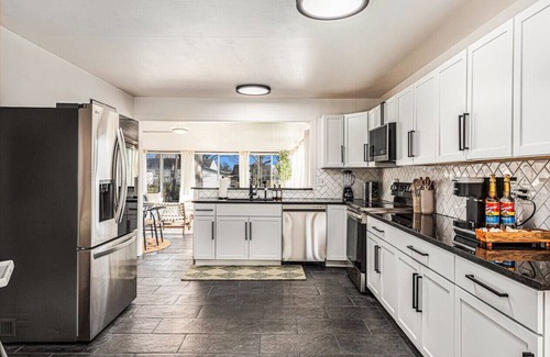 Prairie Village House | Stunning w/King Beds, Hot Tub, Sauna, By PV Shops