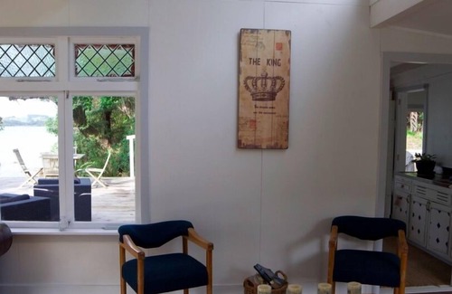 Te Tii House | Stunning waterfront property
