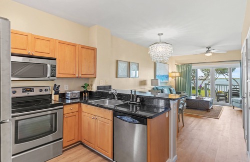 Marathon Villa | Stunning Waterfront Two-Story Villa in Duck Key!