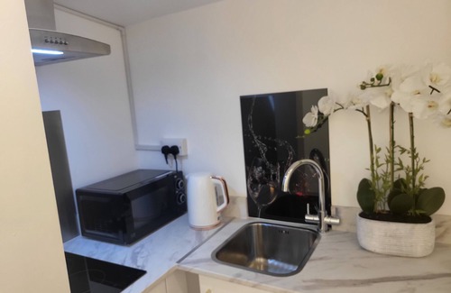 Dartford Apartment | Stunning well decorated 1Bed Apartment in Dartford