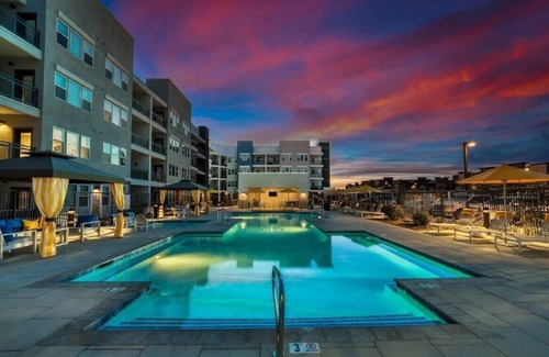 Glendale Sports and Entertainment District Apartment | Stunning Westgate CozySuites by stadium with pool 8