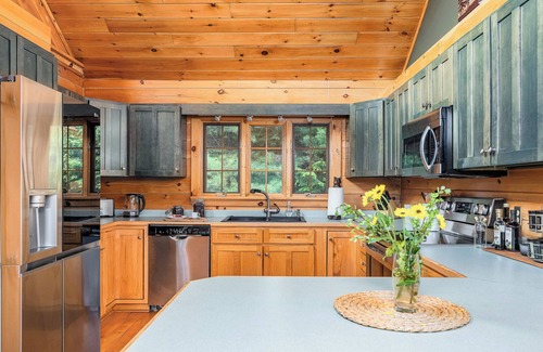 Sunday River Area Cabin | StunningViews|2GameRms|HotTub|5mintoSundayRiver