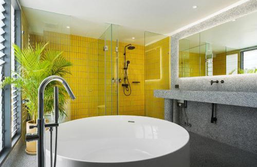 Khlong Ton Sai Hotel | Stupid Stay
