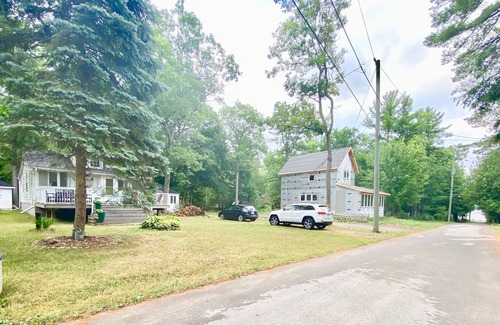 Fenelon Falls Cottage | Sturgeon Point Cottage on Sturgeon Lake