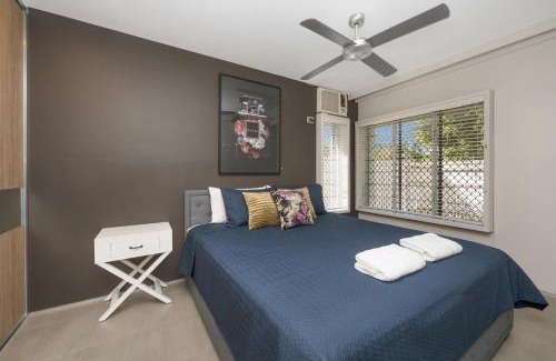 Hermit Park Apartment | Sturges Street 22 - Unit 3