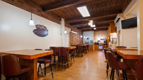 Sturgis Hotel | Sturgis Lodge and Suites
