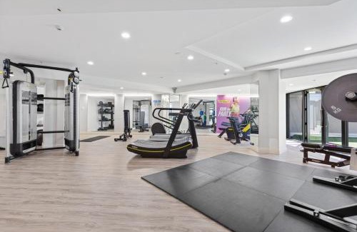 Takapuna Apartment | Style Comfort 1BR CarPark HotTub Swimming Pool Gym
