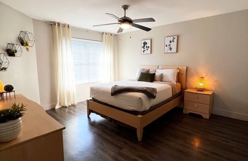 Parker Lane Apartment | Stylish 1-Bed Apt w/ Gifts near Downtown & Airport