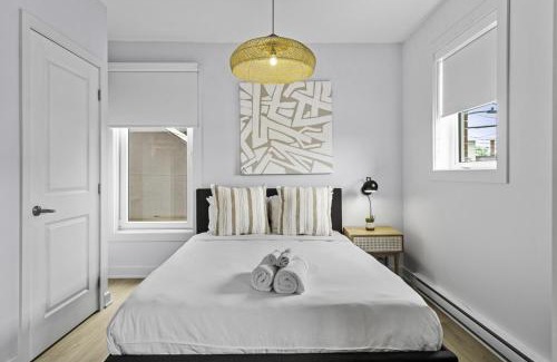 Little Italy Apartment | Stylish 1-Bedroom Haven by Jean Talon Market