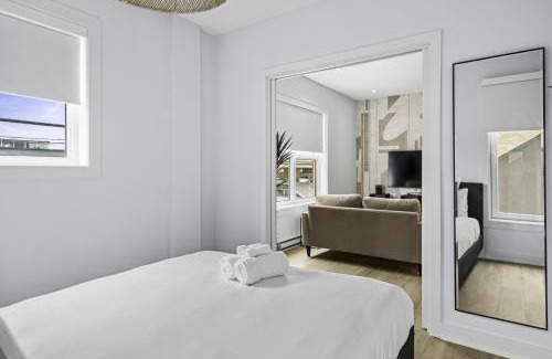 Little Italy Apartment | Stylish 1-Bedroom Haven by Jean Talon Market