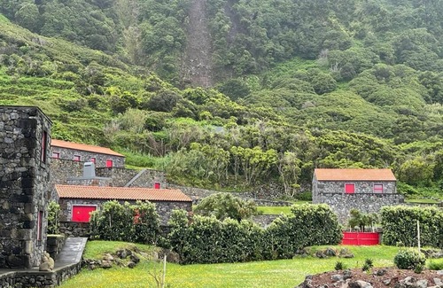 Calheta House | Stylish 1 Bedroom Stone House With Sea View In São Jorge, Azores (Belo Malandro)