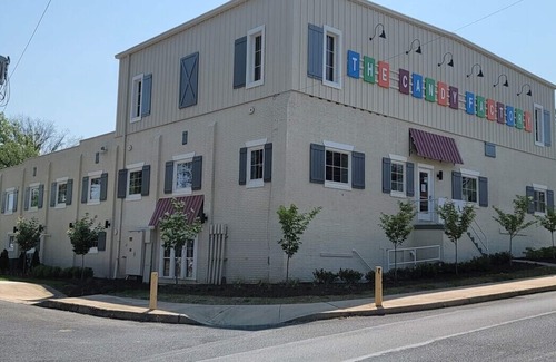 Elizabethtown Apartment | Stylish 1-Bedroom Apartment with New Furnishings Near Etown College
