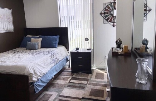 Westside Apartment | Stylish 1 bedroom W/pool