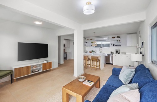 Camino Nuevo House | Stylish 1 BR 1 BA w/View & Pool