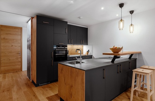 Wald am Arlberg Apartment | Stylish 115m² apartment with sauna & balcony