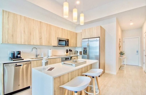 Northeast Miami Condo | Stylish 1Bdrm Penthouse In Miami Design District