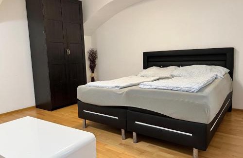 Stuwerviertel Apartment | Stylish 1BR Apartment in a Central Location
