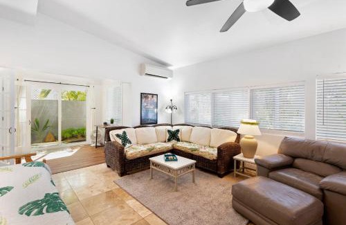 Coconut Grove Apartment | Stylish 1BR Apartment with AC Full Kitchen & WD - Just Steps to the Beach