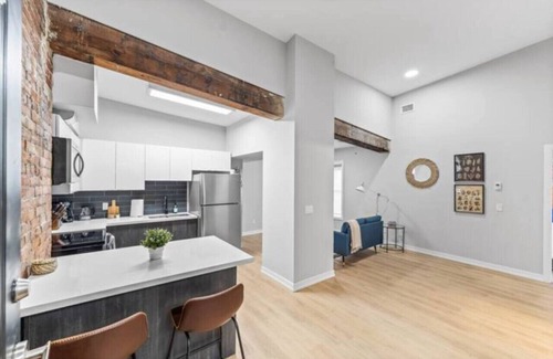 Peterborough Apartment | Stylish 1BR Boutique Loft in Downtown Peterborough