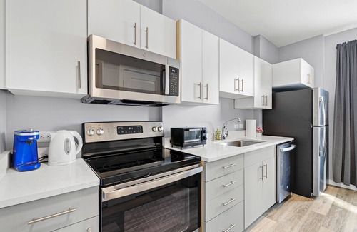 Everett Apartment | Stylish 1BR Near Encore 3492