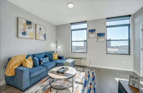 Hackensack Apartment | Stylish 1br Unit. Parking. Easy Ride to NYC