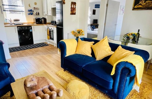 Brixham Apartment | Stylish 2 bed apartment in the heart of Brixham